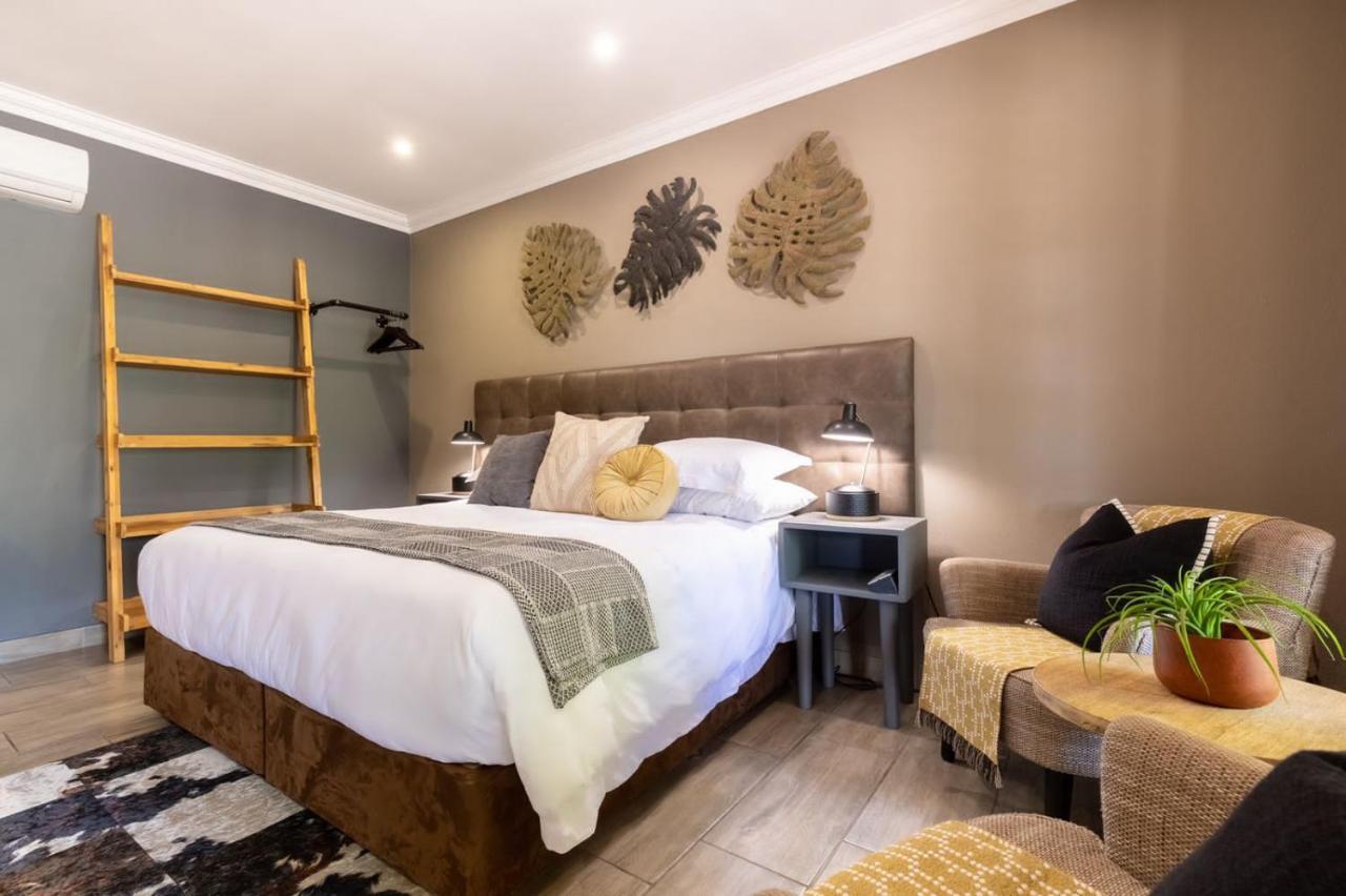 Lowveld Living Guesthouse Mbombela Exterior photo