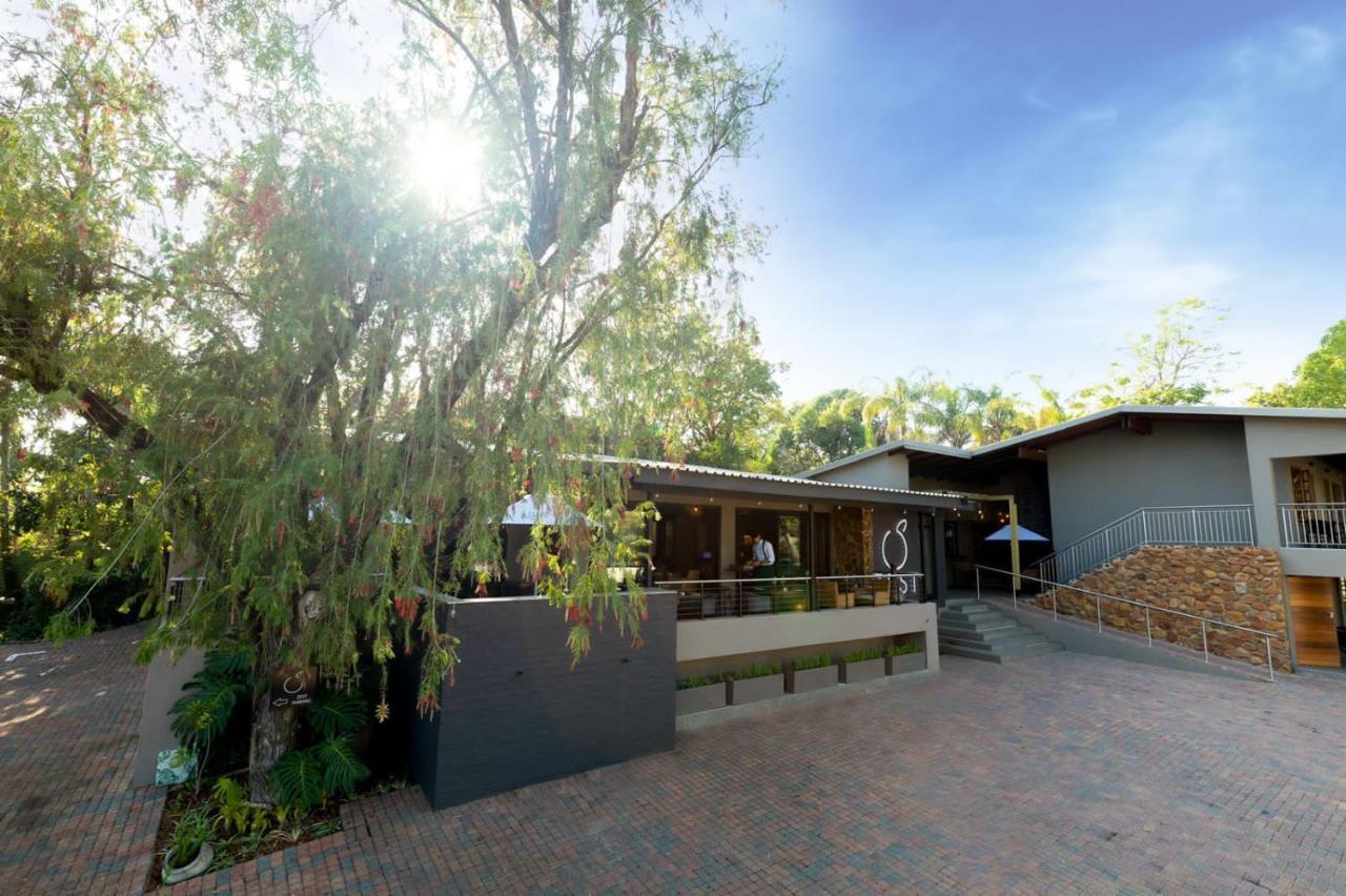 Lowveld Living Guesthouse Mbombela Exterior photo